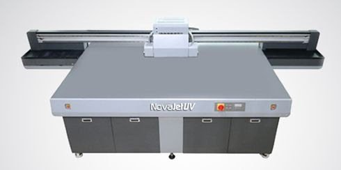 AKAD lana Impressora de base plana Novajet UV modelo TFB 1610GH com cabeas Ricoh GH